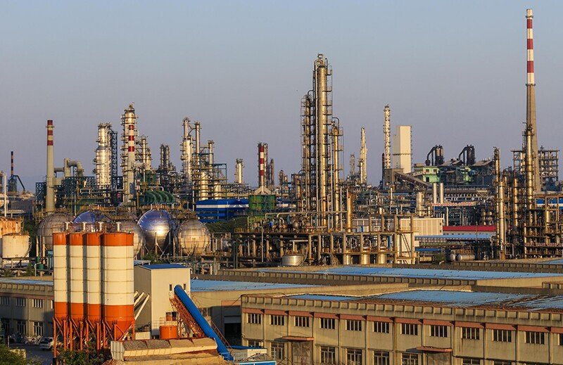 Oil Refining & Petrochemicals